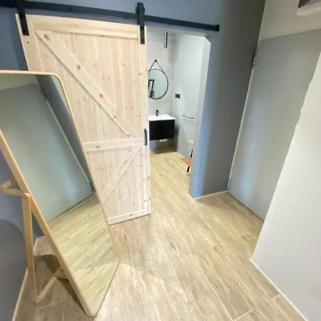 Pod świątynią Wang
